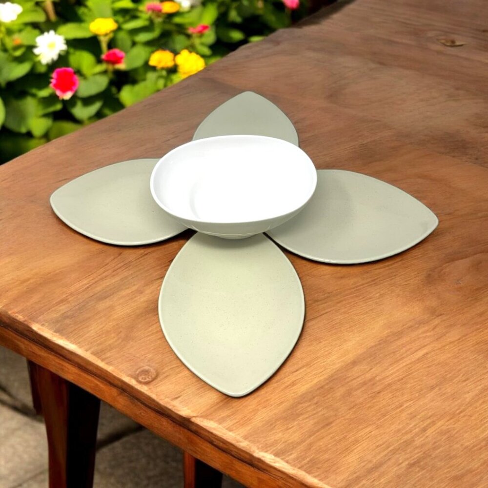 Pfaltzgraff Cappuccino Stoneware‎ Set of 4 Leaf Plates with Serving Dish